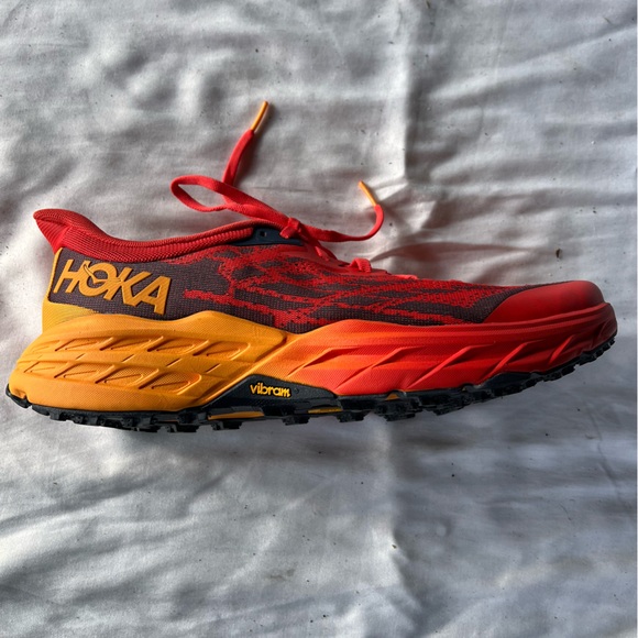 NWB 11.5 HOKA SPEEDGOAT 5 ORANGE-RED/YELLOW MENS - Picture 2 of 7